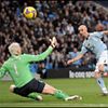 Man City 3 v 0 Arsenal&nbsp;:&nbsp;The hosts score the opener when Stephen Ireland beats new Arsenal captain Manuel Almunia with a neat finish