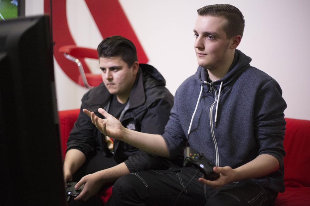 @Insight_Gorilla is crowned Champion of Gfinity's FIFA 15 Spring Masters 1